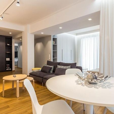 אתונה Elegant Apartment W Great Balcony In Vouliagmeni מראה חיצוני תמונה