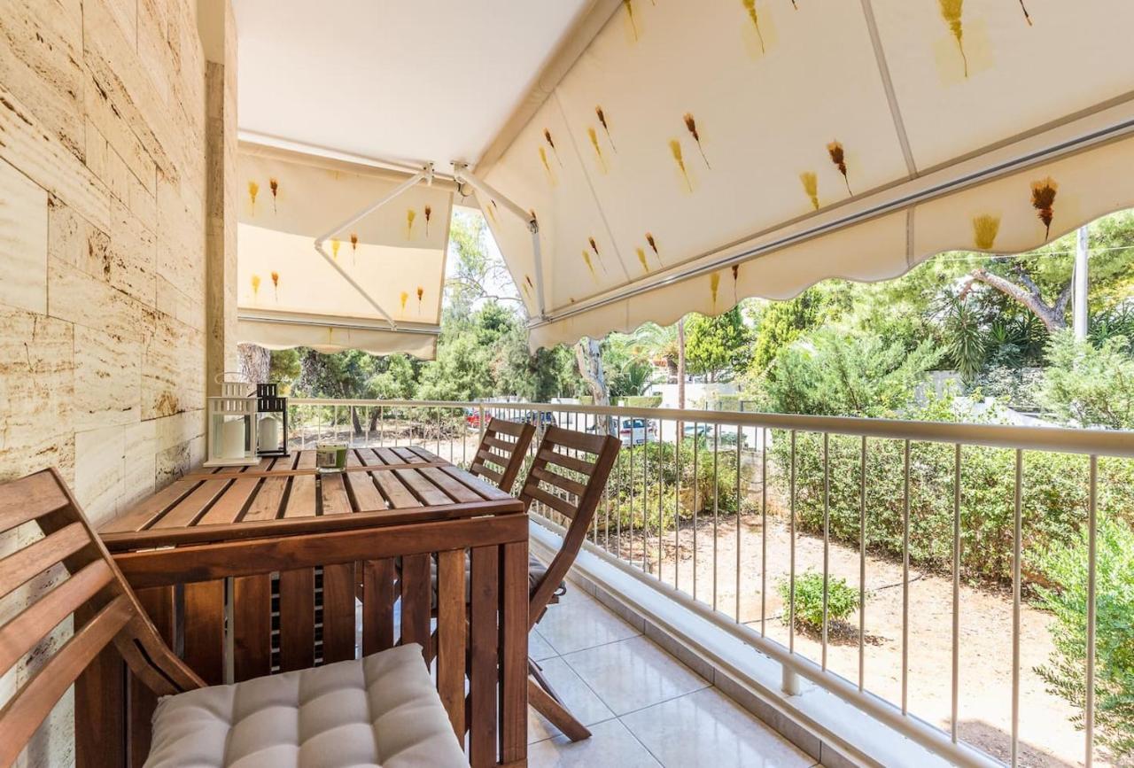 אתונה Elegant Apartment W Great Balcony In Vouliagmeni מראה חיצוני תמונה